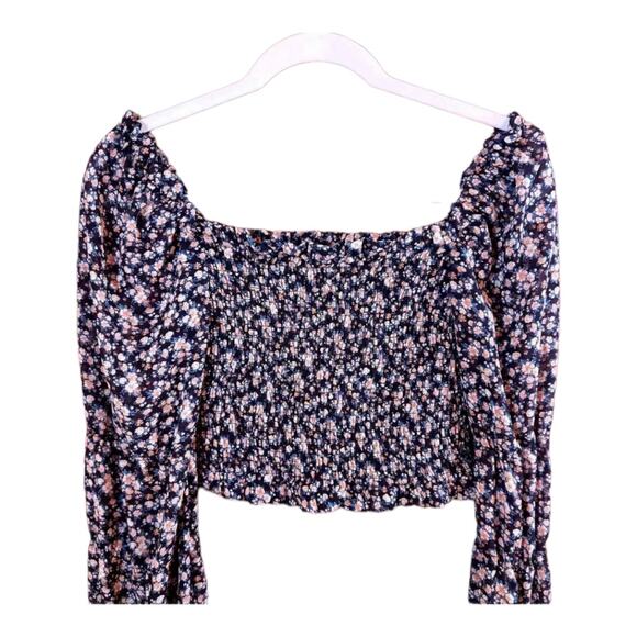 Wild Fable Smocked Ditsy Floral Square Neck Puff Sleeve Crop Top Women's XS - Picture 6 of 7